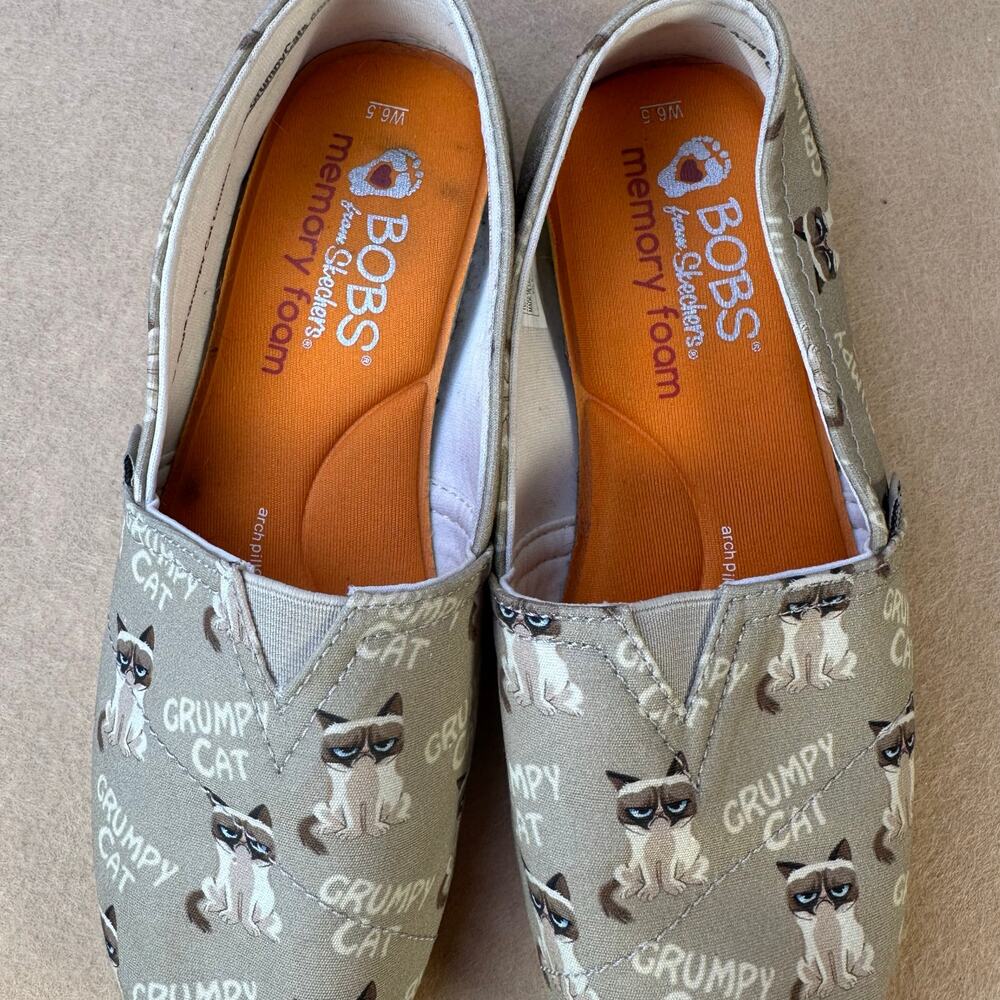 Bobs Skechers Women 6.5 Shoes Grumpy Cat Collab Canvas Cute! Excellent - Picture 5 of 16
